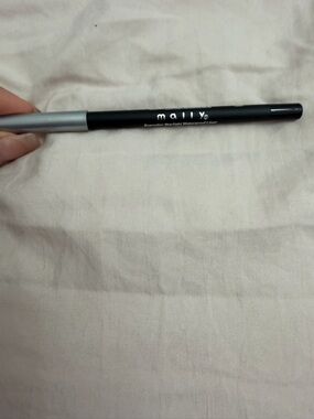 Mally Evercolor Starlight Waterproof Liner in Black midnight